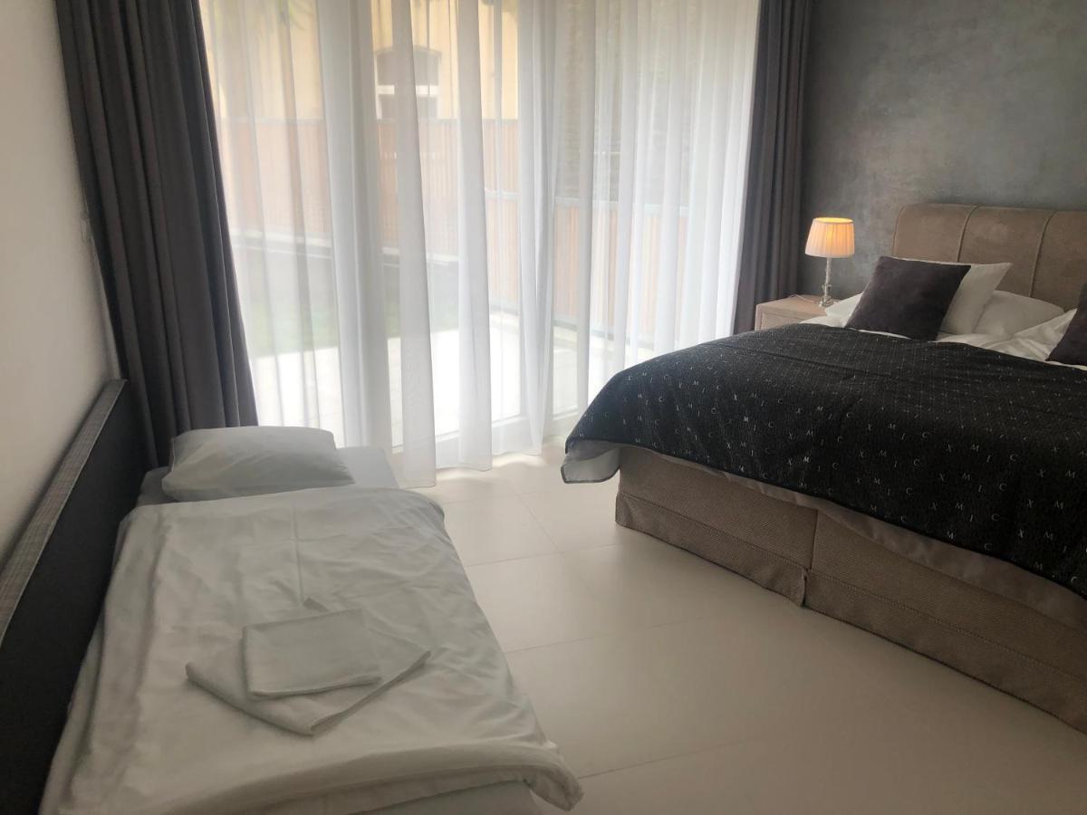Terrace Apartment Прага Екстер'єр фото