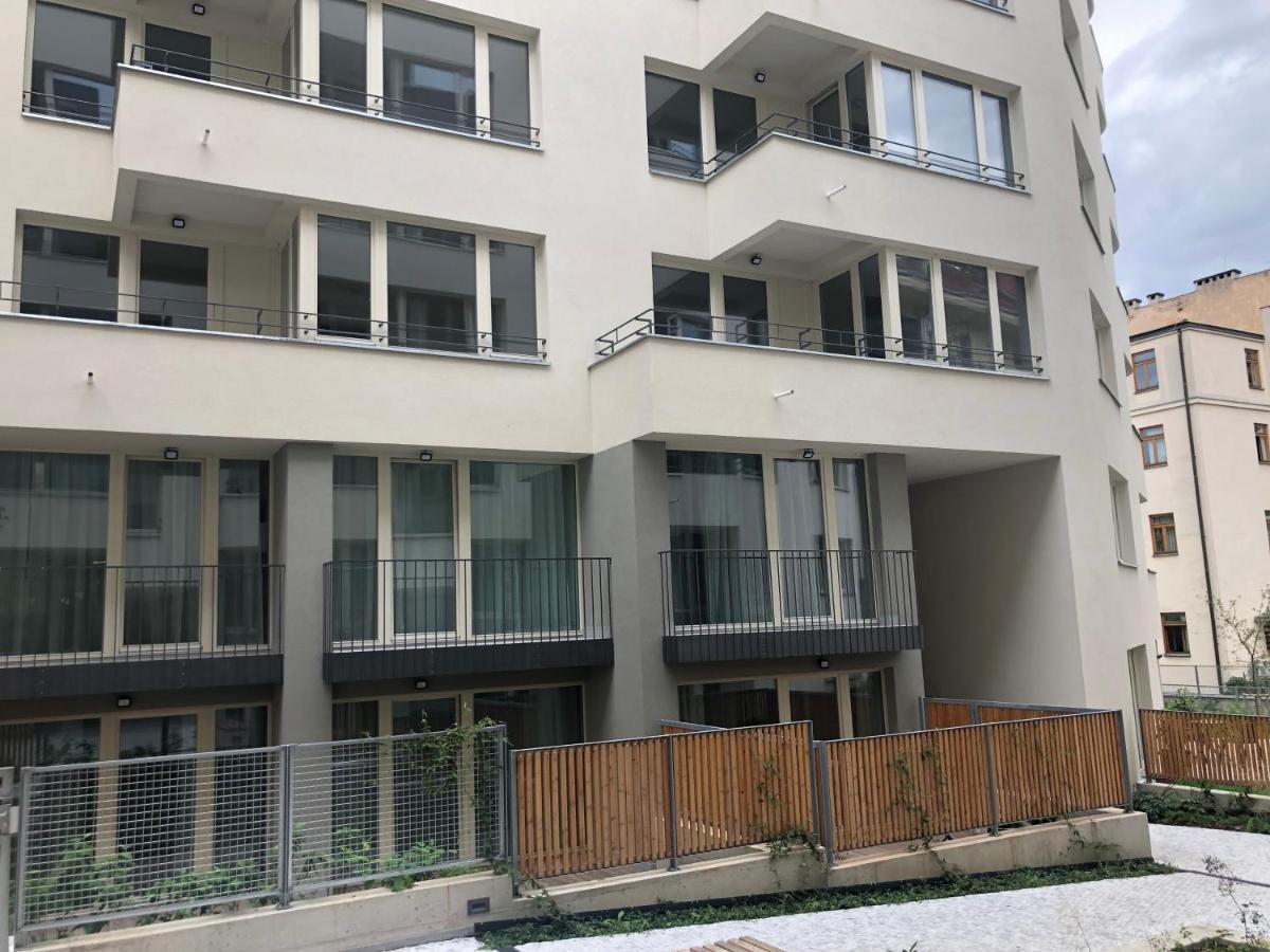 Terrace Apartment Прага Екстер'єр фото